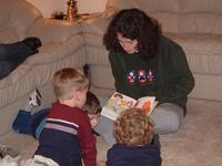 2003-12-24-09-reading-waiting-on-Santa.JPG